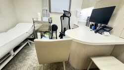 Mount Elizabeth Novena Hospital (D12), Retail #503373211